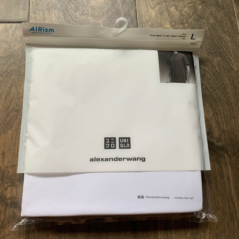 Very Rare Alexander Wang x Uniqlo Airism white T-Shirt. Impossible to find!